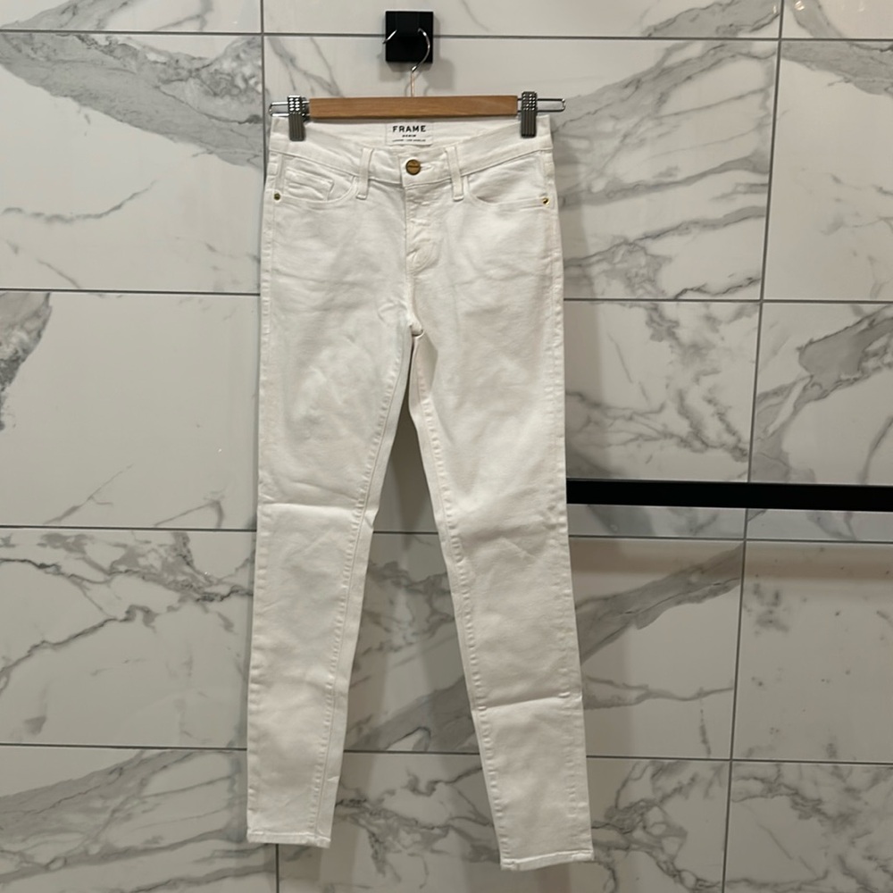 Frame Le Skinny de Jeanne size 25